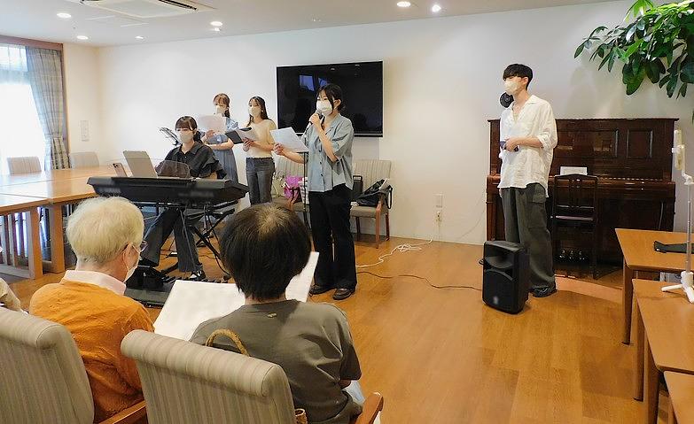 ボランティアグループによる演奏・歌う会			