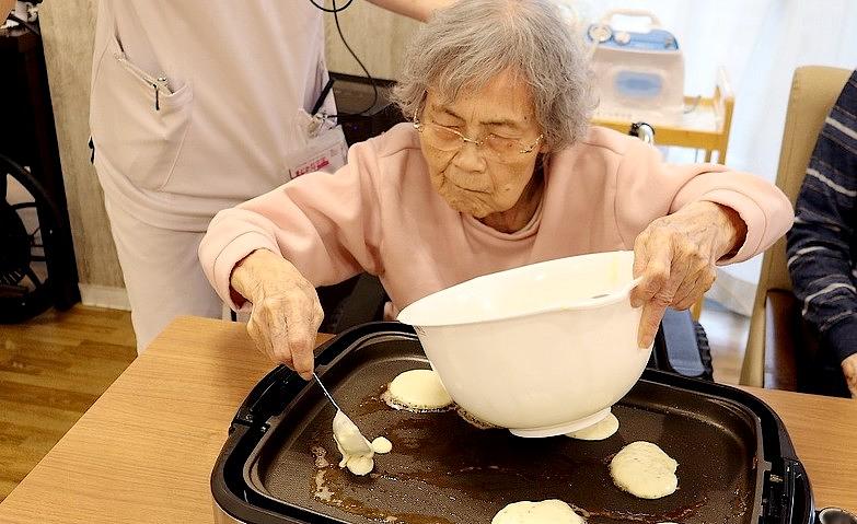 好評！ホットケーキで茶話会