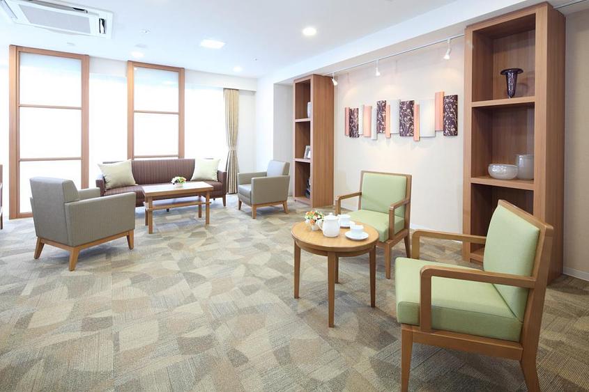 2F ティールーム