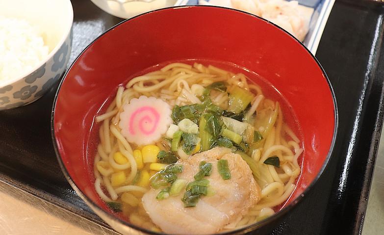 昔ながらの塩ラーメン