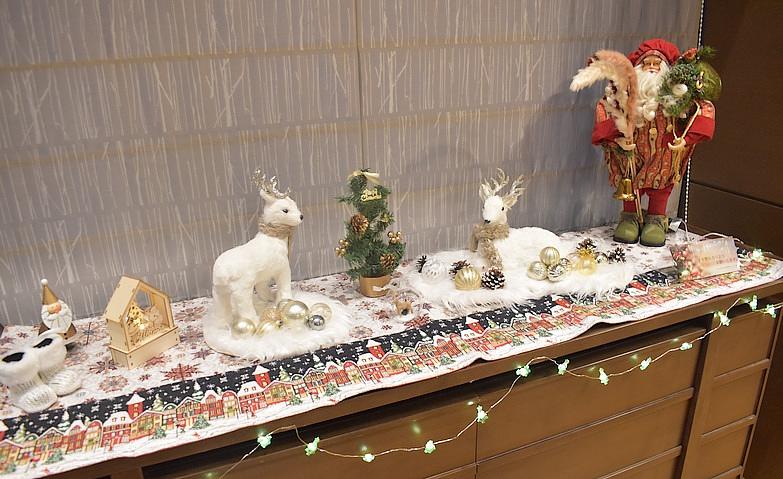 クリスマスの飾りつけ