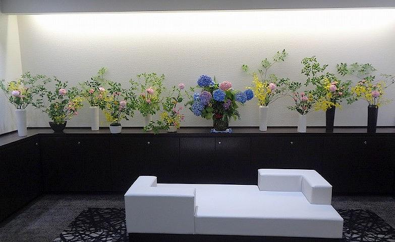 5種類の花を使って～生け花クラブ～