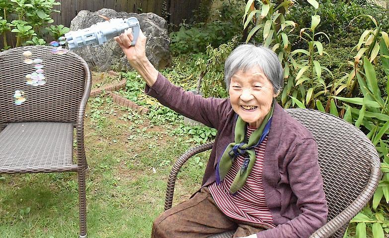 「ほら！飛んでいくよ！」