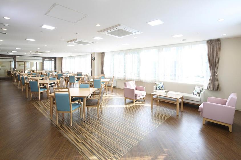 4F ダイニングルーム兼機能訓練室
