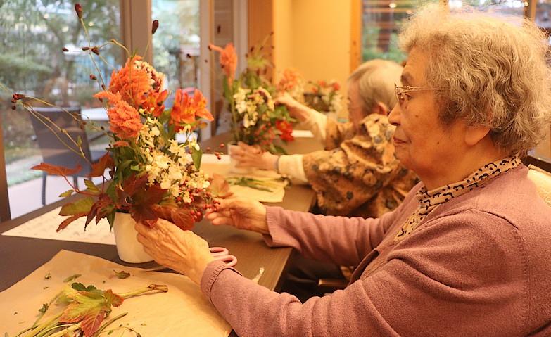 秋のフラワーアレンジメント