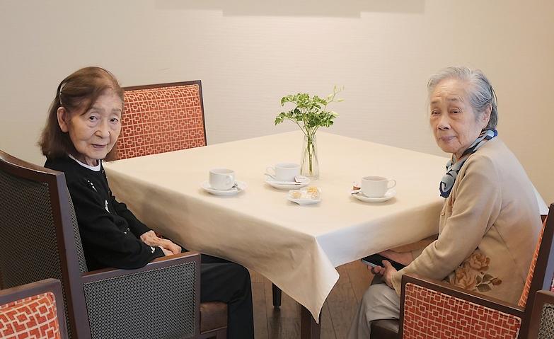 レモンの香りと会話を楽しむお茶会