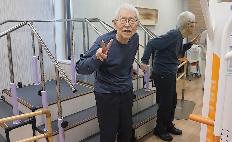 「次はつえで歩きます！」