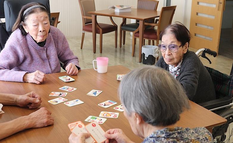 かるた大会開催！