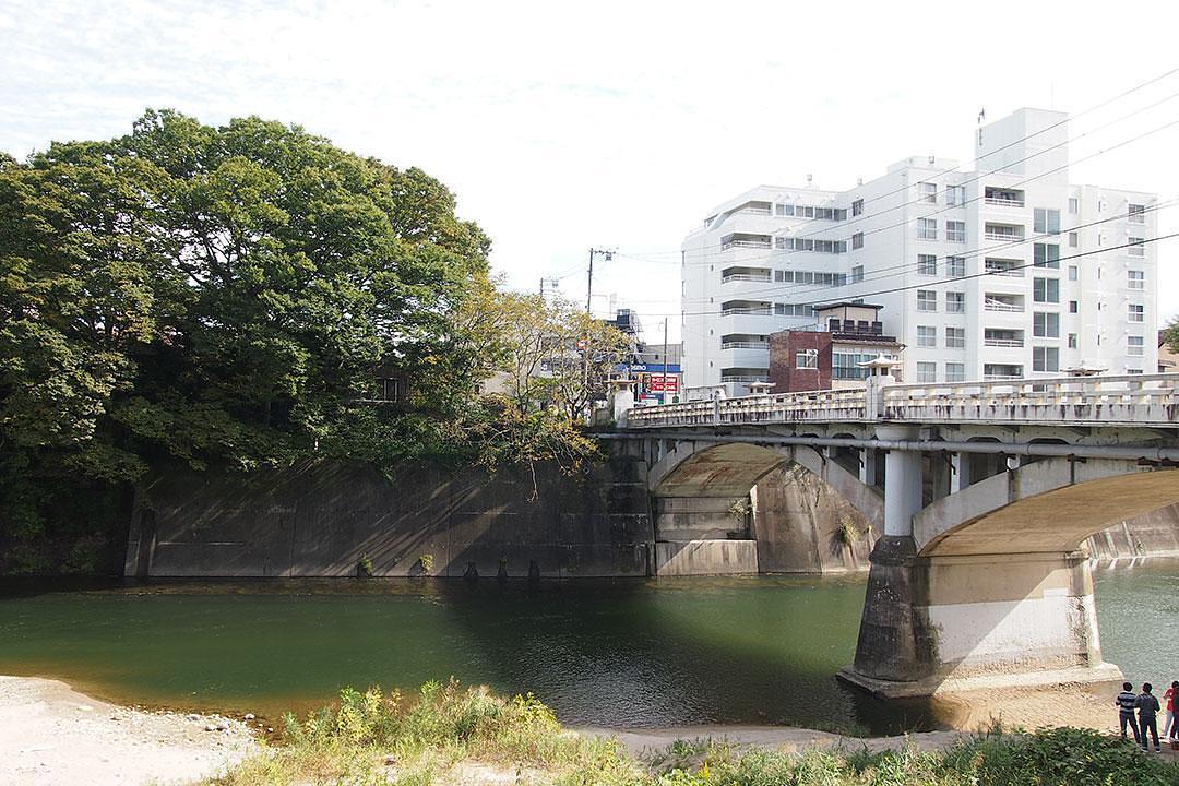 霊屋橋