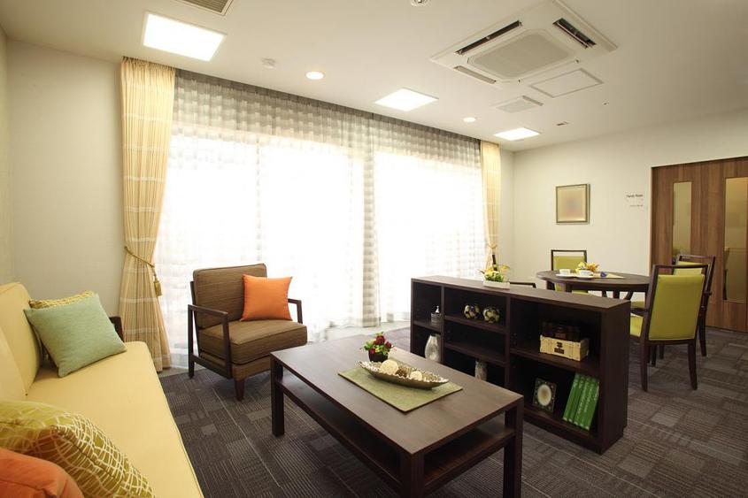 2F ティールーム