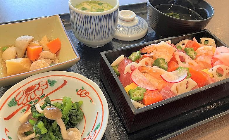 3月のイベント食「海鮮ちらし寿司」