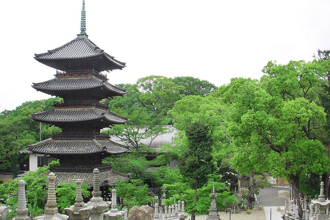 八事山 興正寺