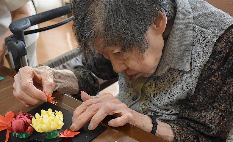 秋のお飾り作り～お一人で集中～