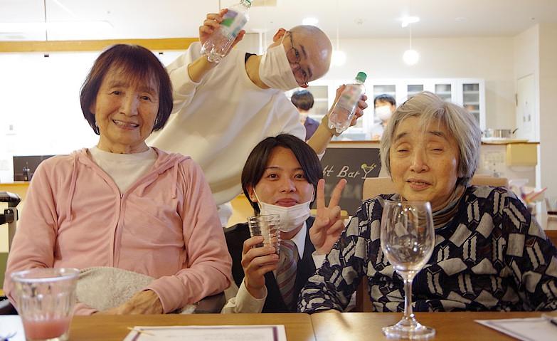 ナイトバーアクティビティ