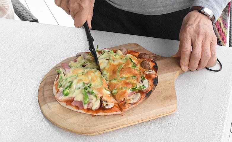 5階ウッドデッキで料理クラブ