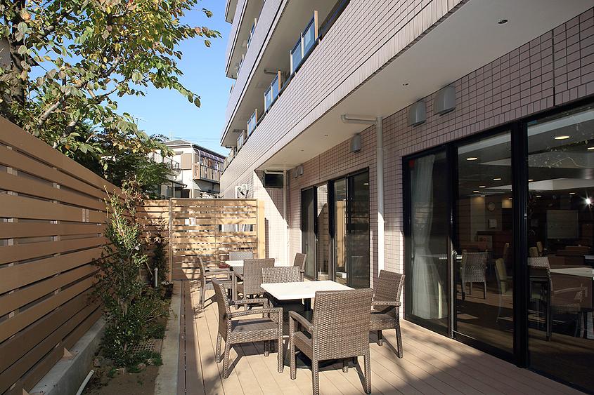 1F ウッドデッキ