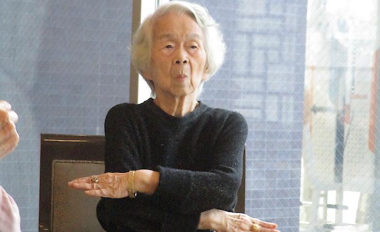 座ってできる！座位体操