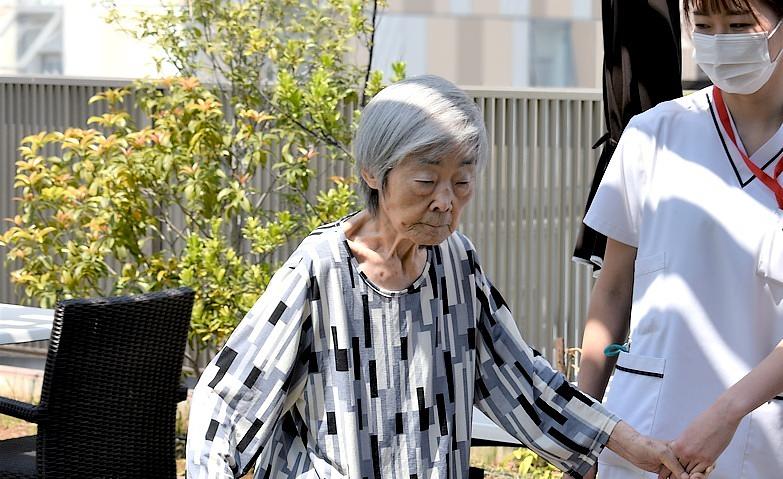 慎重に一歩ずつ