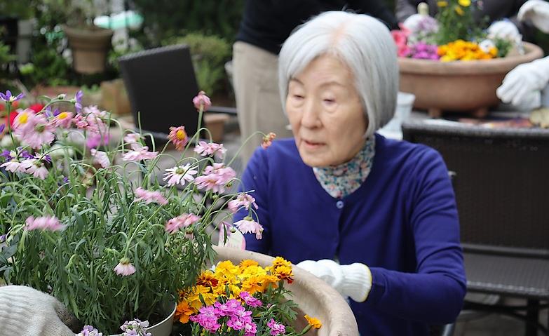 園芸クラブ～お花の寄せ植え～