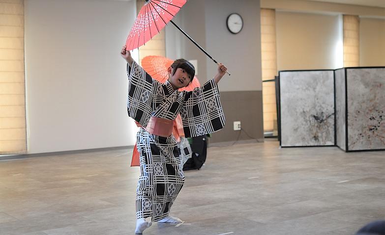 ダンスも上手！～保育園の園児さんによる演目～