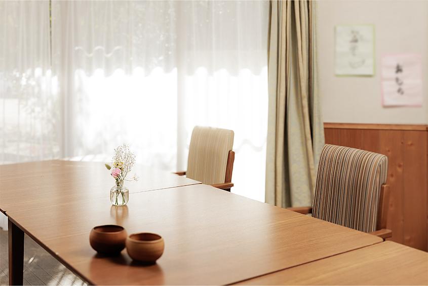 リビングルーム兼食堂兼機能訓練室