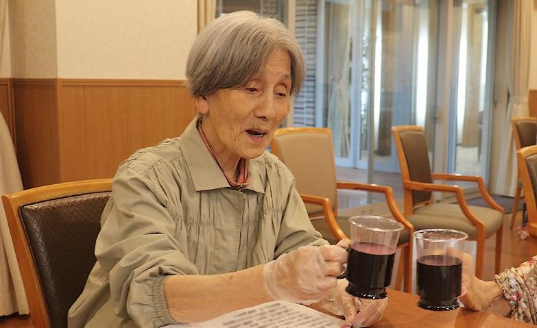手作りの赤じそジュースで乾杯