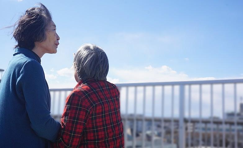 屋上で女子会