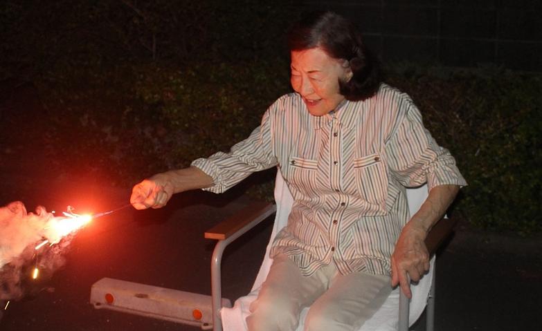 笑顔咲く、夏の夜