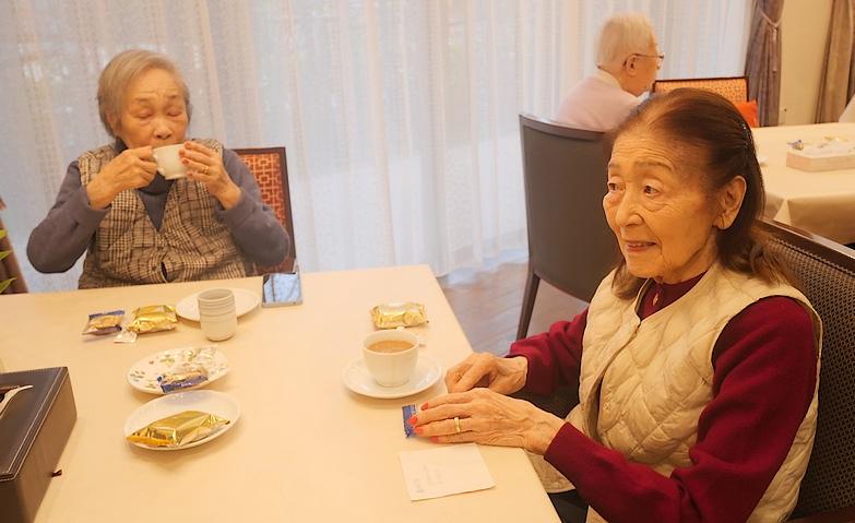 ホームで楽しむアフタヌーンティー