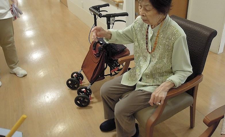 狙いを定めて楽しむ輪投げゲーム