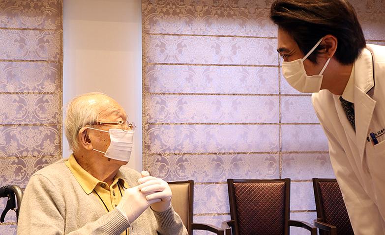 100歳の歯科医との会合			