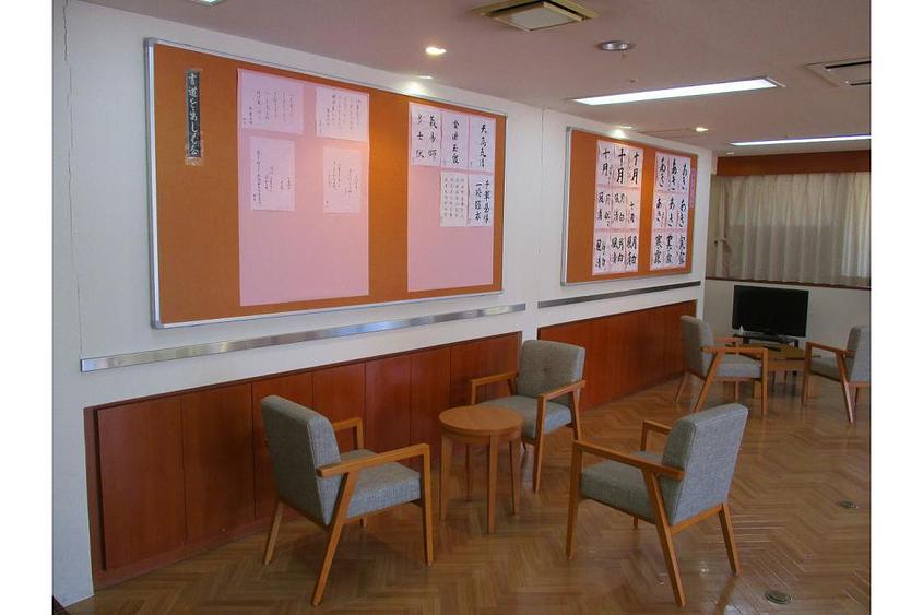 1F コミュニティルーム兼機能訓練室