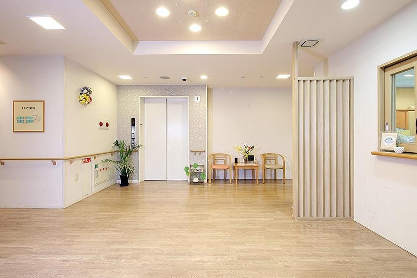 1F エントランスラウンジ