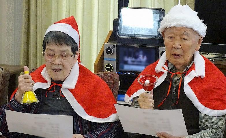 クリスマス会～ハンドベル演奏～