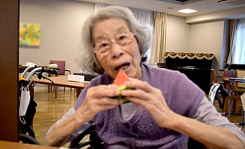 スイカ収穫！～甘くておいしいね～