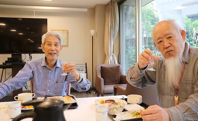 笑顔が広がる「移動レストラン」