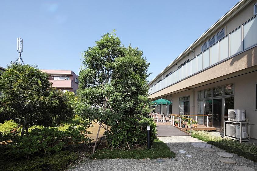 1F 庭