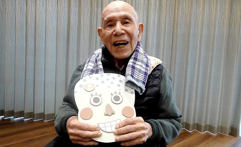 福笑いで大笑い