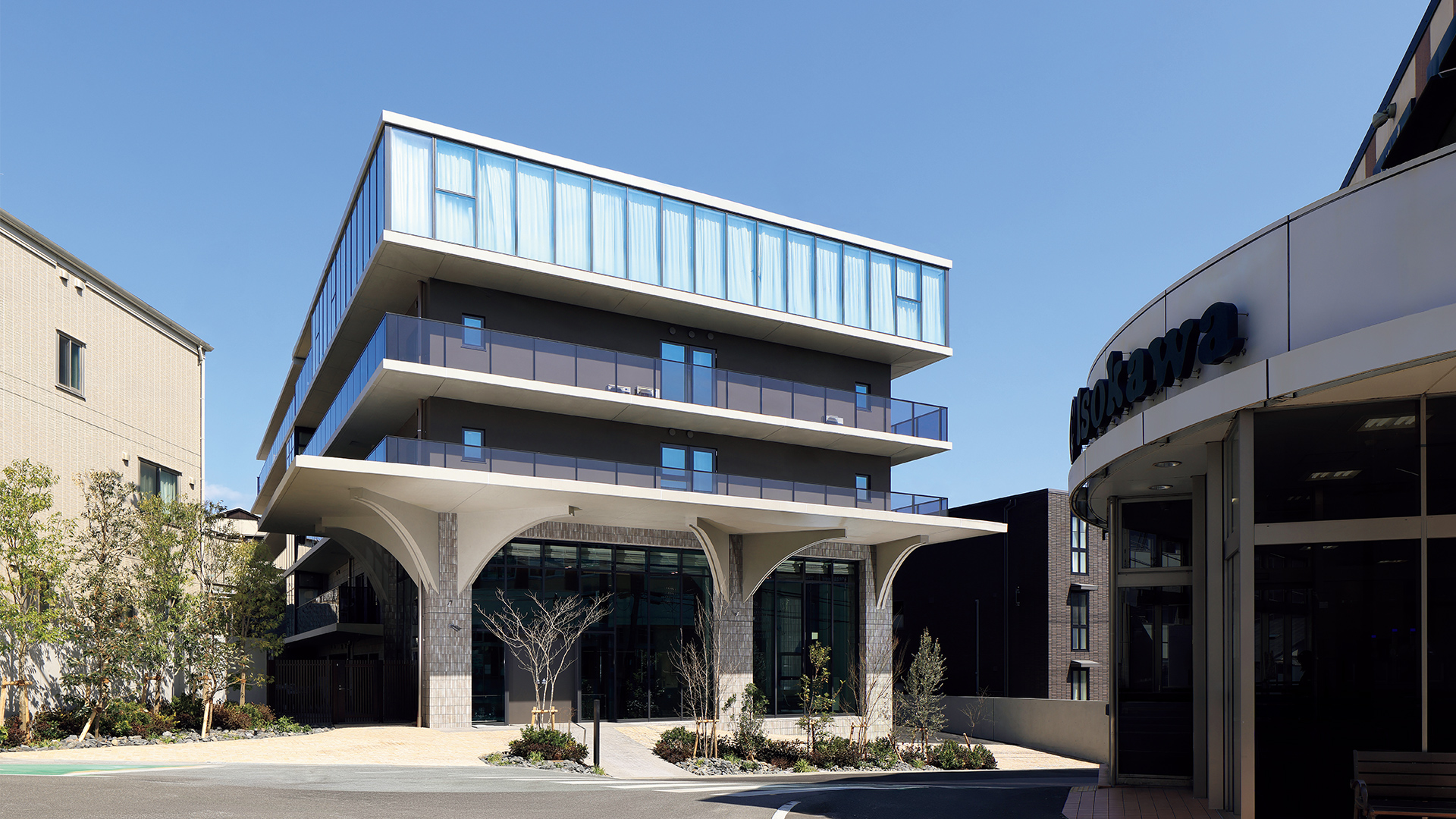 メディカルホームグランダあやめ池駅前