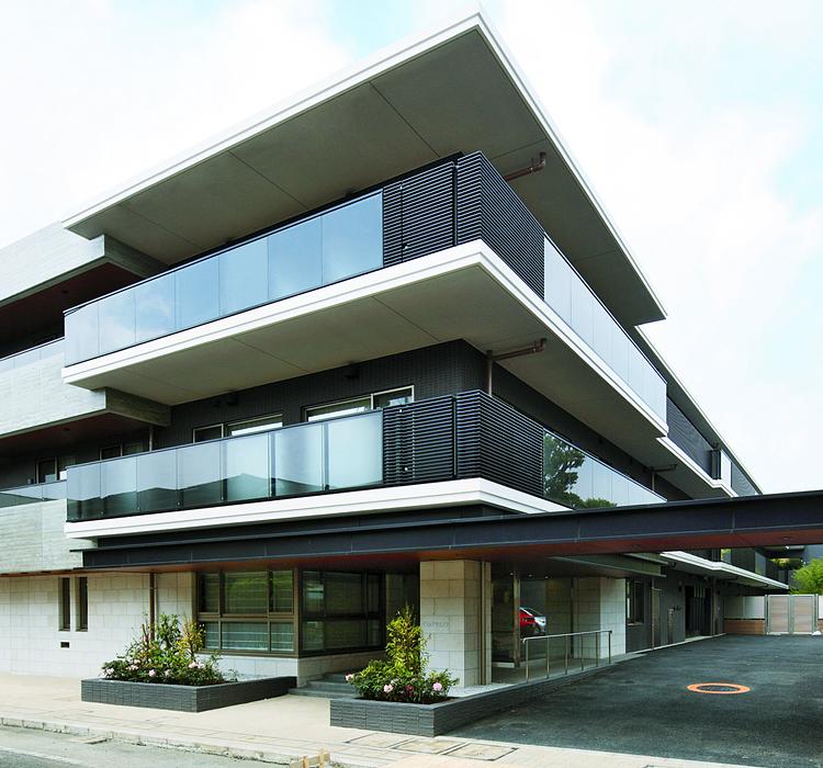 グランダ学芸大学