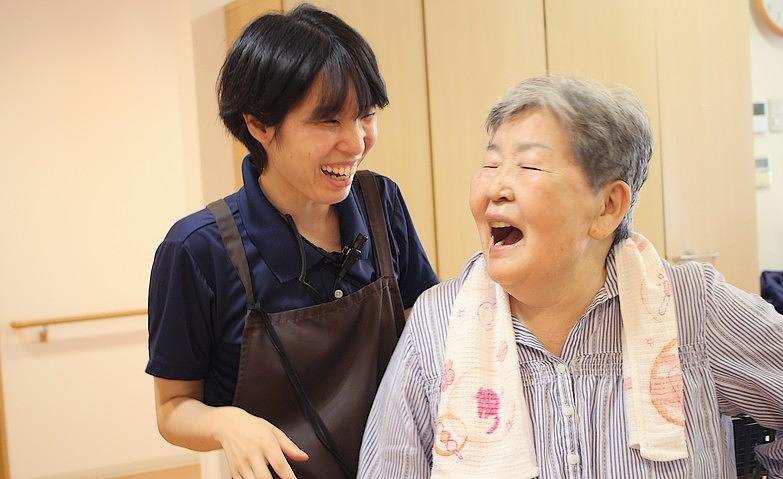 ご入居者様とスタッフ～日常の様子～			