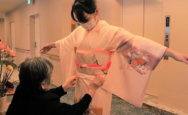 「着付けなら私に任せて！」