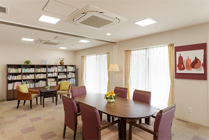 2F ティールーム