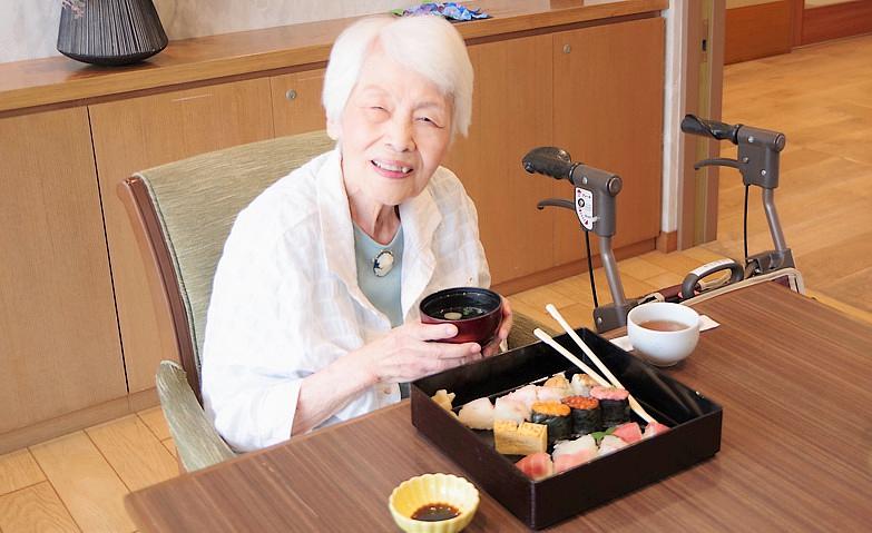 なじみのご友人とお寿司のランチ