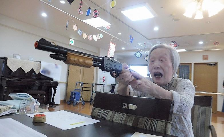 狙いを定めて、真剣に