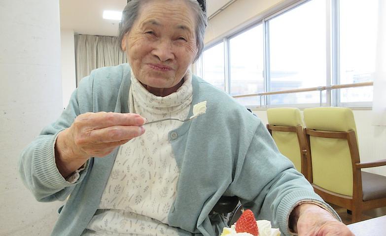 お楽しみのケーキ