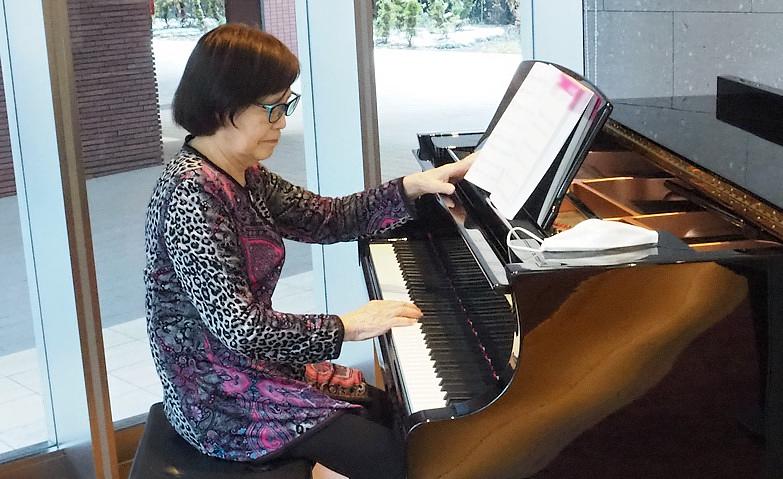 ピアノ演奏～心地よい音色響く～