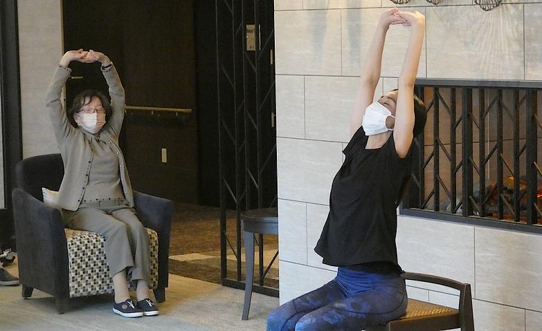 全身で楽しむヨガ教室