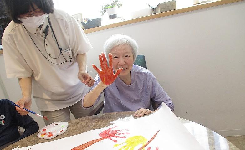 「手形もみじ」の作成