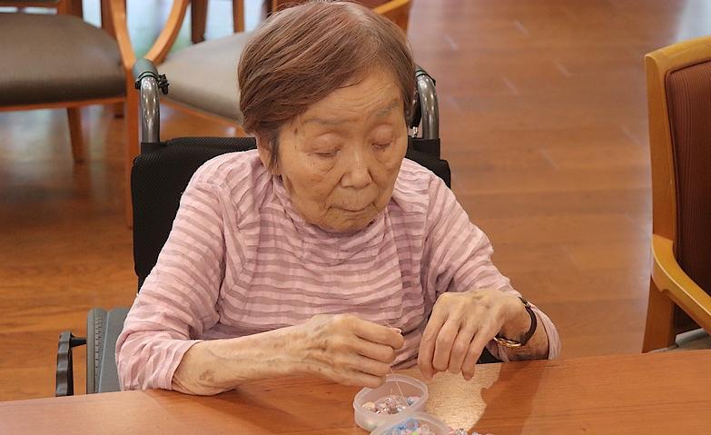 思い思いに楽しむビーズアクセサリーづくり
